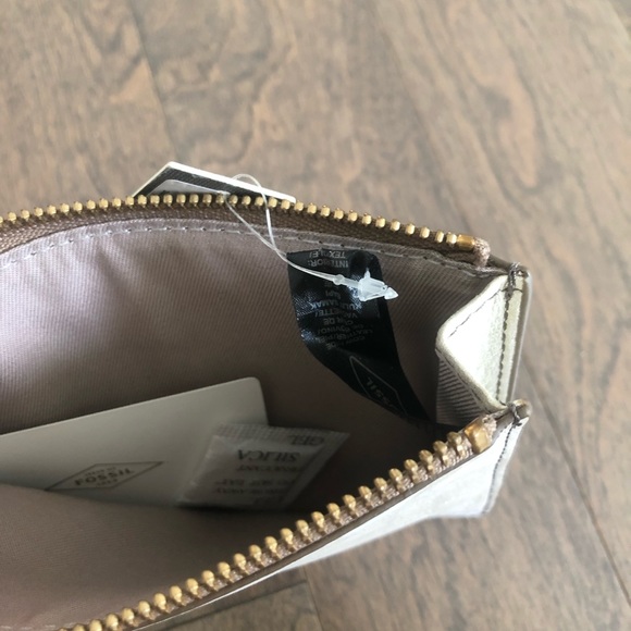 *Metallic Gold LEATHER Fossil Taupe Pouch / Clutch* - Picture 10 of 12